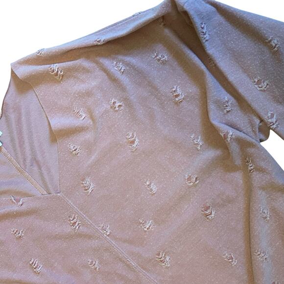 BKE Top SZ XL Peach Distressed Long Sleeve Boho Chic Lagenlook Minimalist Casual - Picture 2 of 6